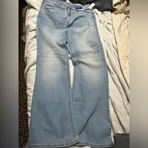 Old Navy High Rise Wow Flare size 12 light blue jean